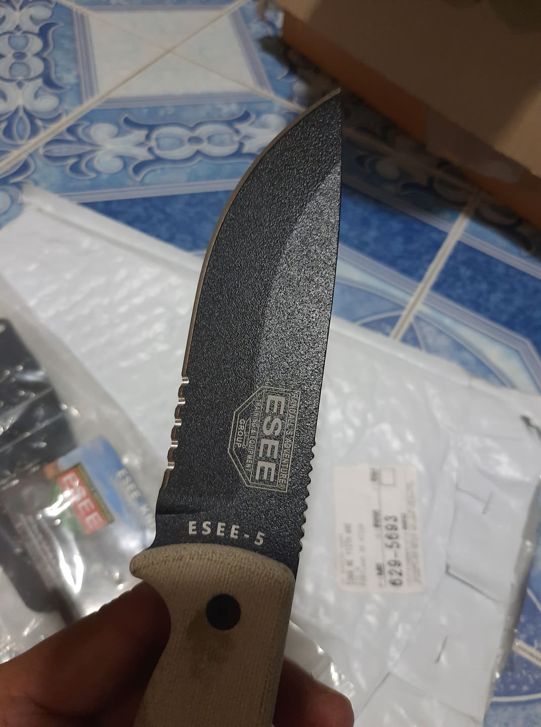 มีด ESEE-5S (GLASS BREAKER) BLACK PARTIALLY SERRATED FIXED BLADE W/ GREEN CANVAS MICARTA HANDLE, BLACK KYDEX SHEATH CODE: ESEE-5S