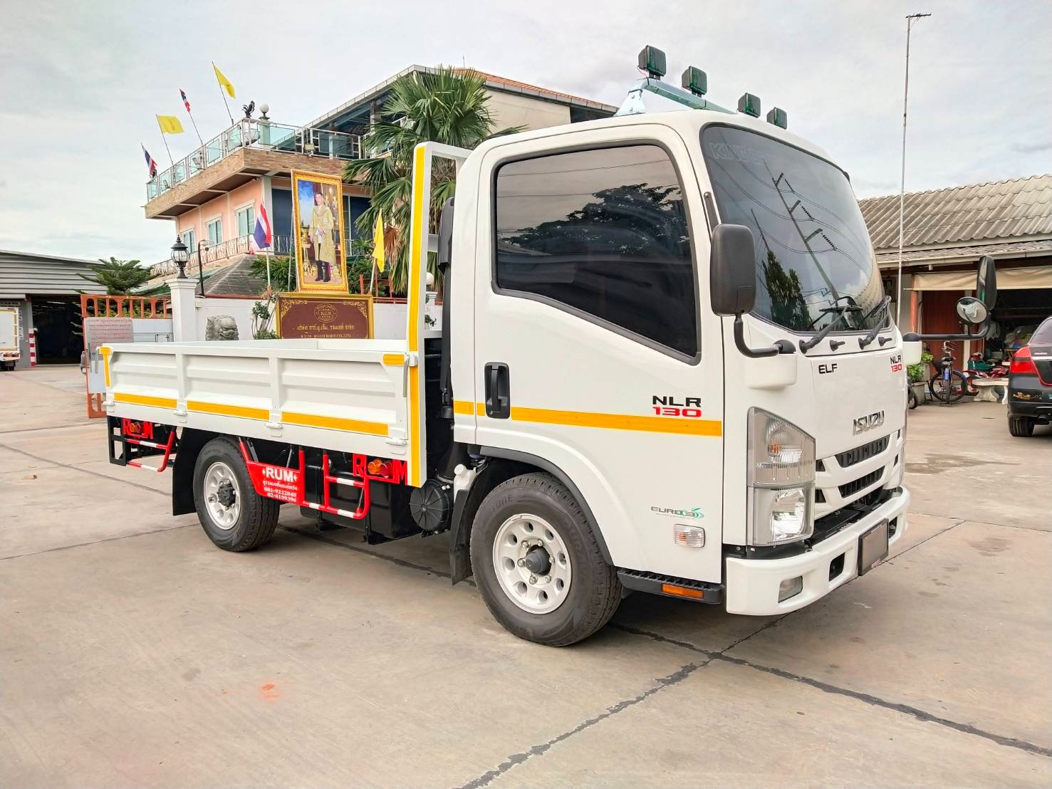 ISUZU NLR Smoother Euro 5 Max (ช่วงยาว 3 เมตร) หัวแชสซี (Chassis)
