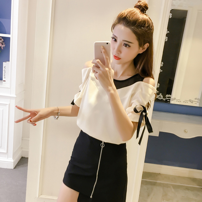 เสื้อแฟชั่นสวยๆสีครีมเบจ แต่งตาข่ายซ๊ทรู แขนสามส่วน