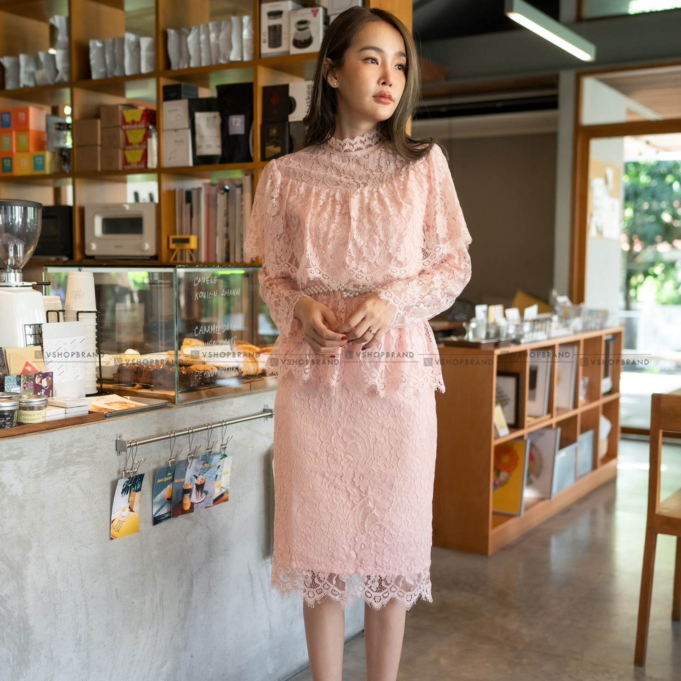 พร้อมส่ง !! ชุดออกงานผู้ใหญ่/ชุดคุณแม่ชมพู ชุดลูกไม้2ชิ้น เสื้อลูกไม้+กระโปรงลูกไม้
