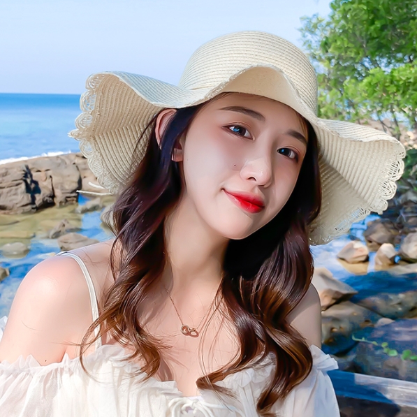 หมวกใส่เที่ยวทะเลสีครีม แต่งลูกปัด หมวกปีกกว้าง กันแดดก็รอด ถ่ายรูปก็เริด