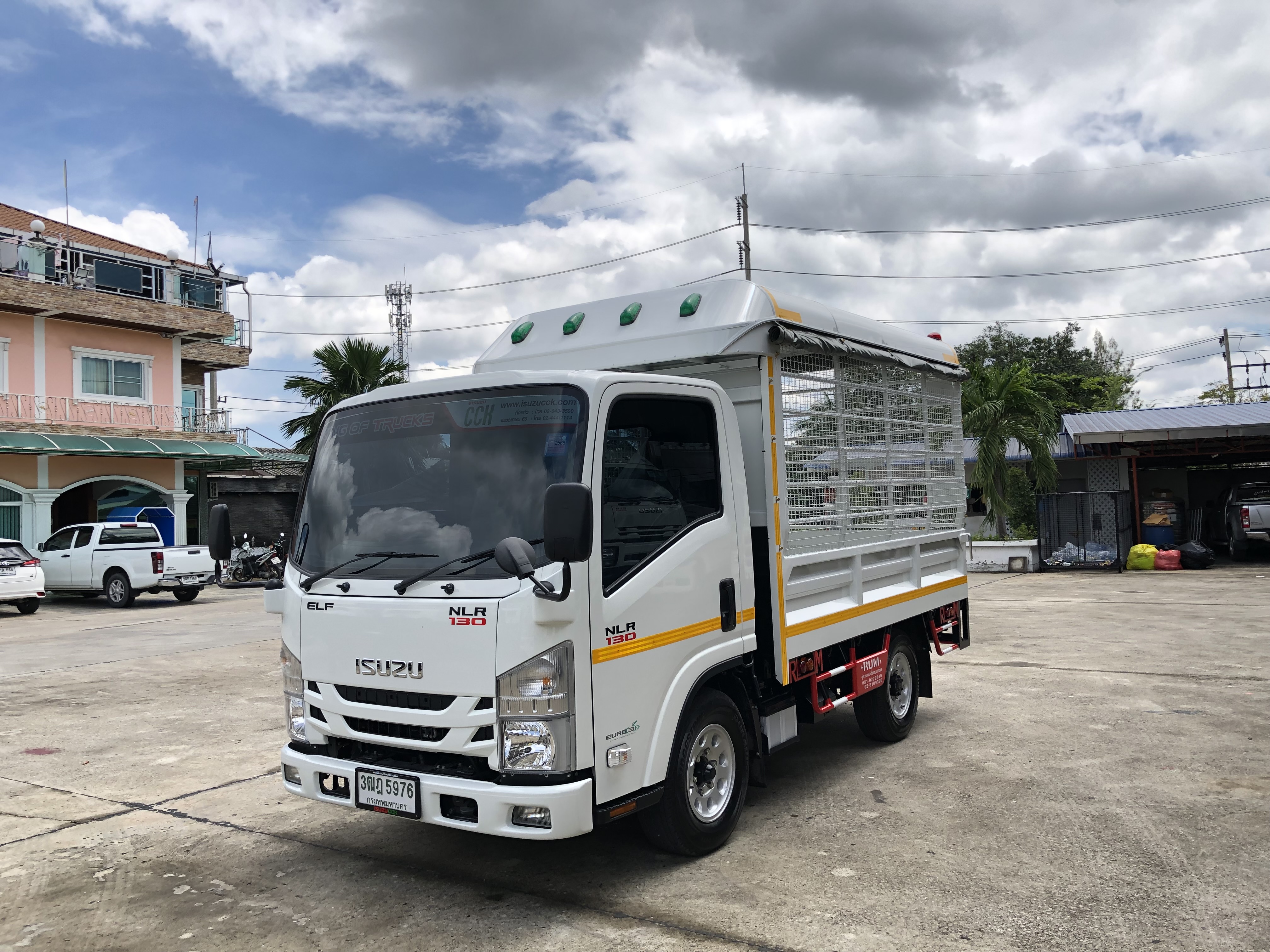 ISUZU NLR Euro 5 Max (ช่วงยาว 3 เมตร) หัวแชสซี (Chassis)