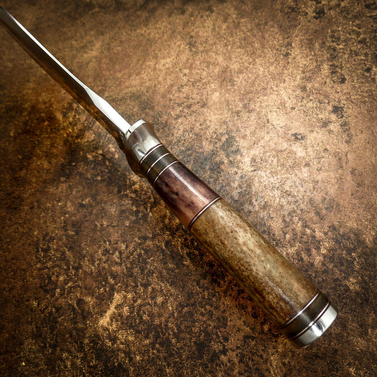 IMPACT CUTLERY RARE CUSTOM D2 BOWIE KNIFE CAMEL BONE HANDLE มีดจาก UK พร้อมใบรับรอง