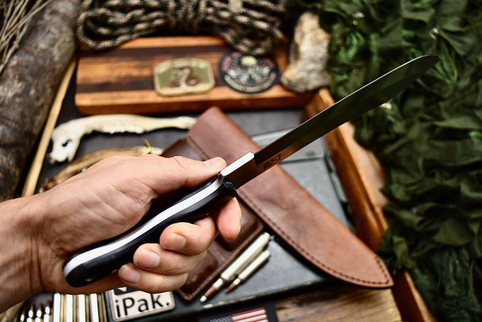 มีดใบยาว D2 CFK IPAK Handmade D2 Custom Bushcraft Hunter Parang Hunting Bowie Blade Knife