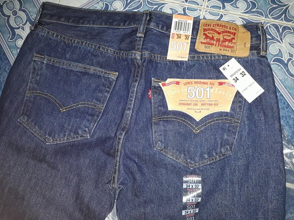 กางเกง ยีนส์ลีวาย 501 แท้ กดเข้าไปเลือกขนาดครับ