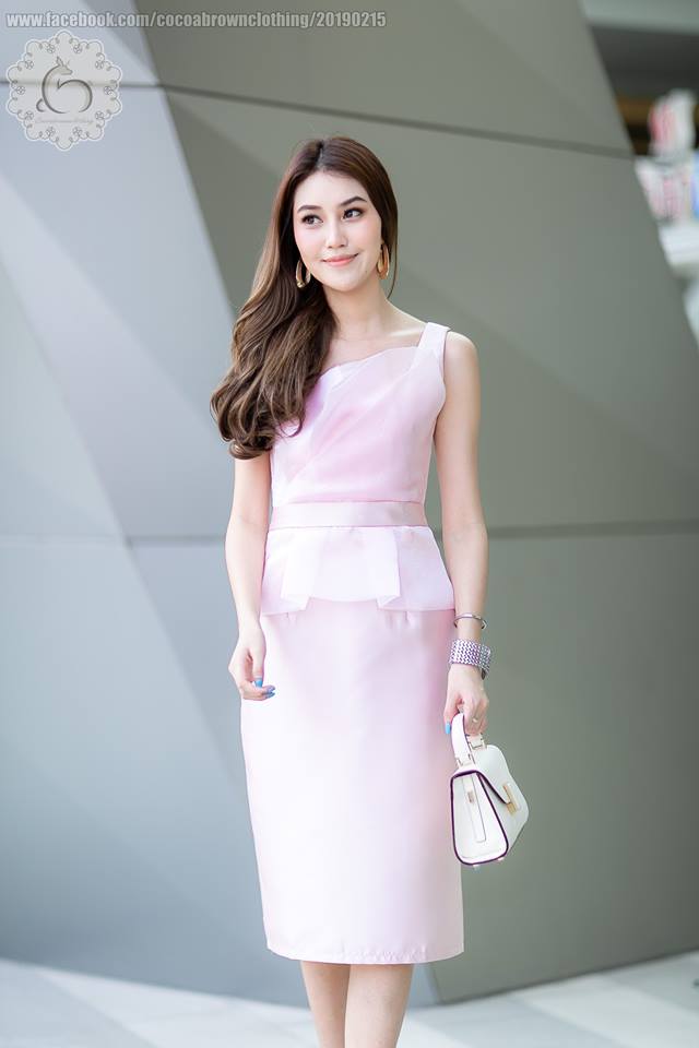 ชุดออกงานราตรีสั้น/ชุดไปงานแต่งงานสีชมพู อกแต่งจีบผ้าไหมแก้วสวยเก๋ กระโปรงสั้นทรงเอเข้ารูป