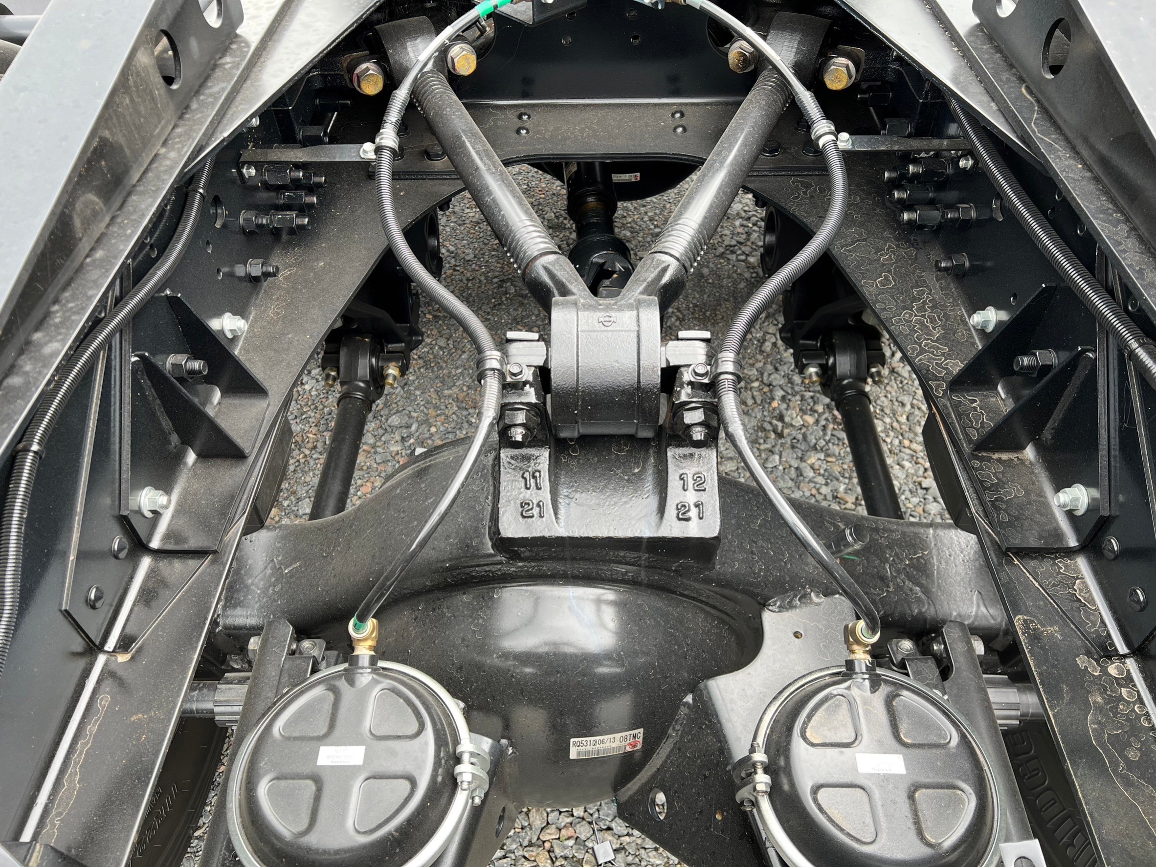 ISUZU GXZ THE ROCK (หัวลาก 10 ล้อ 2 เพลา) หัวแชสซี (Chassis)