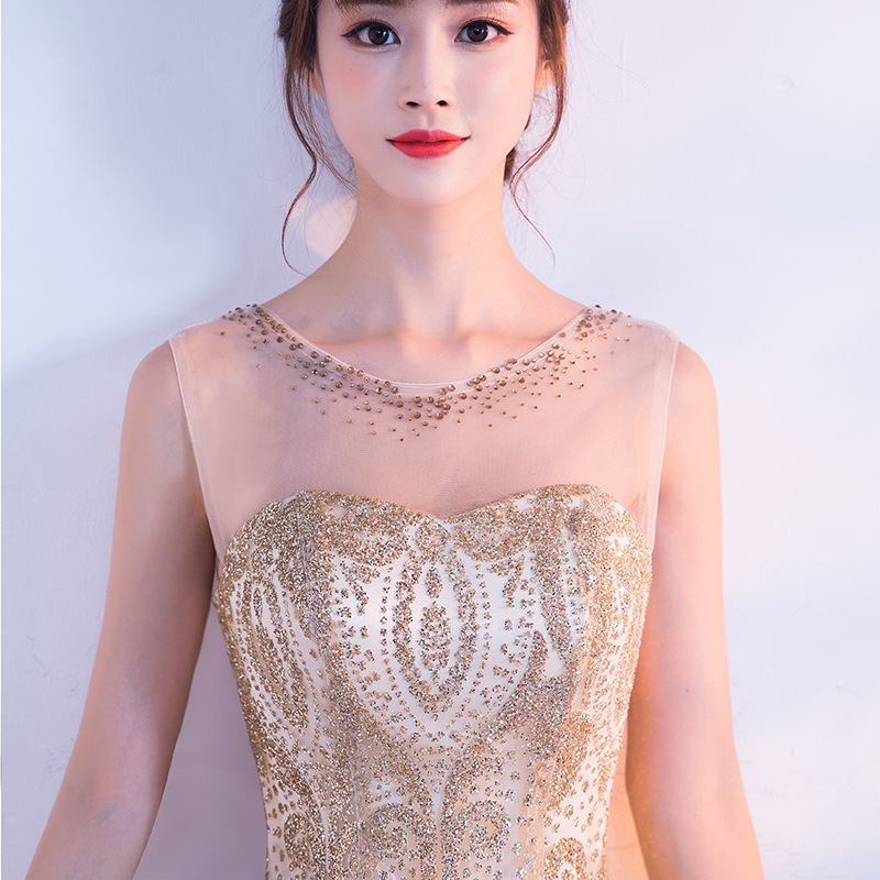 ชุดราตรี ชุดออกงาน ชุดไปงานแต่งงานสีทอง แขนกุด ผ้ากากเพชร แนวเรียบหรู สวยหรูดูแพง