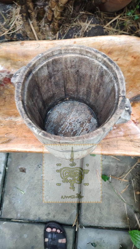 ถังไม้เก่า