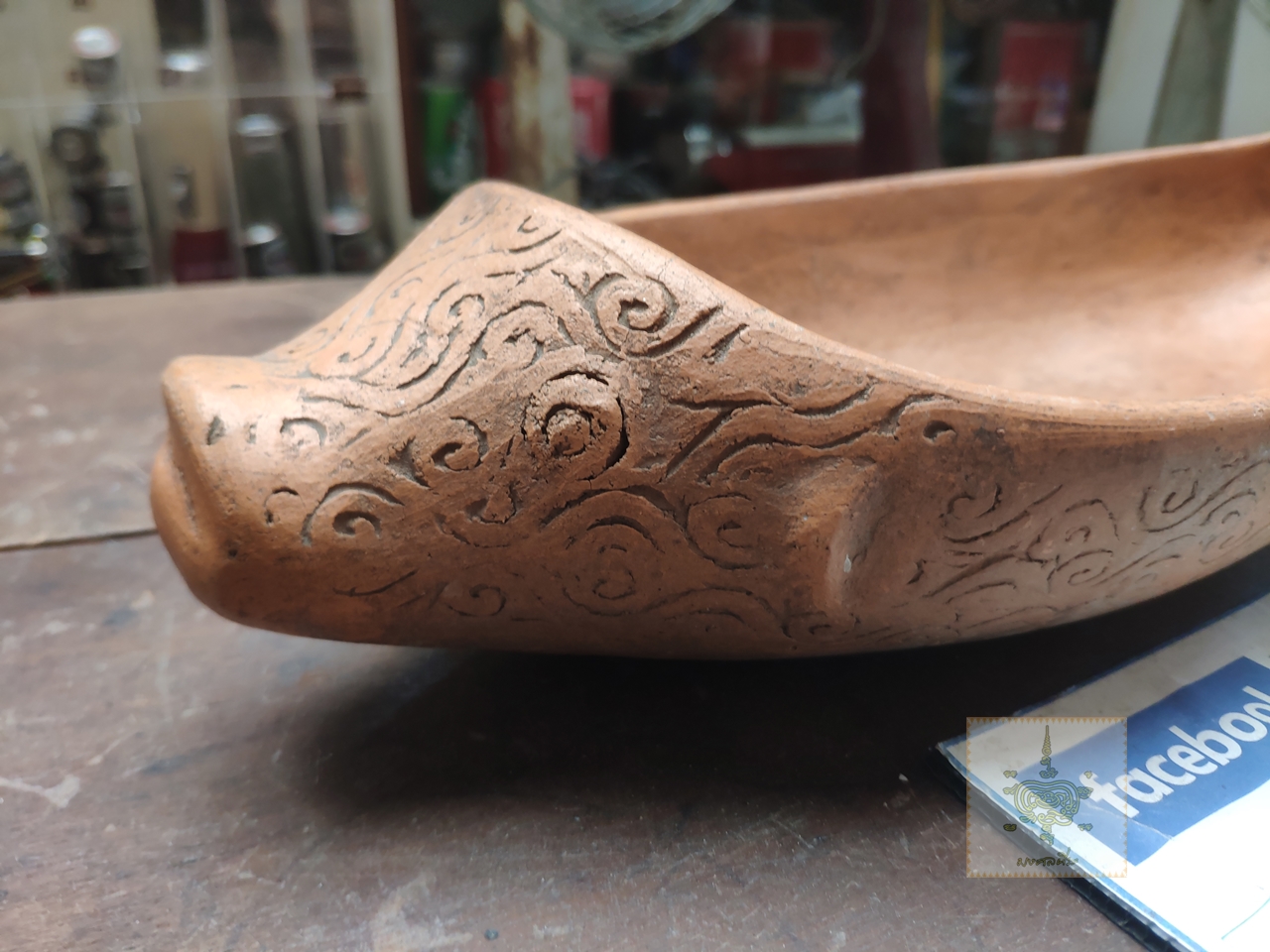 จานเปลดินเผาปลาช่อน