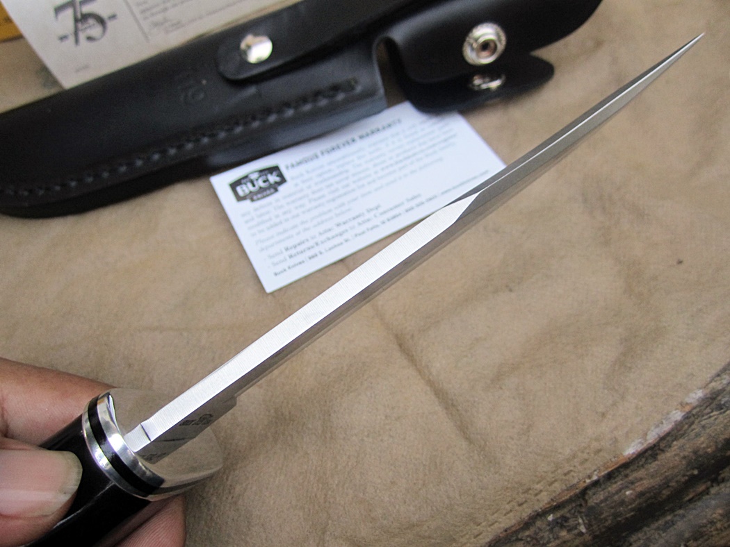 Buck Knives 0119 Special Fixed Blade Knife with Leather Sheath - 75th Anniversary Edition (กล่องกระดาษหาสะสมอยากแล้วครับ)