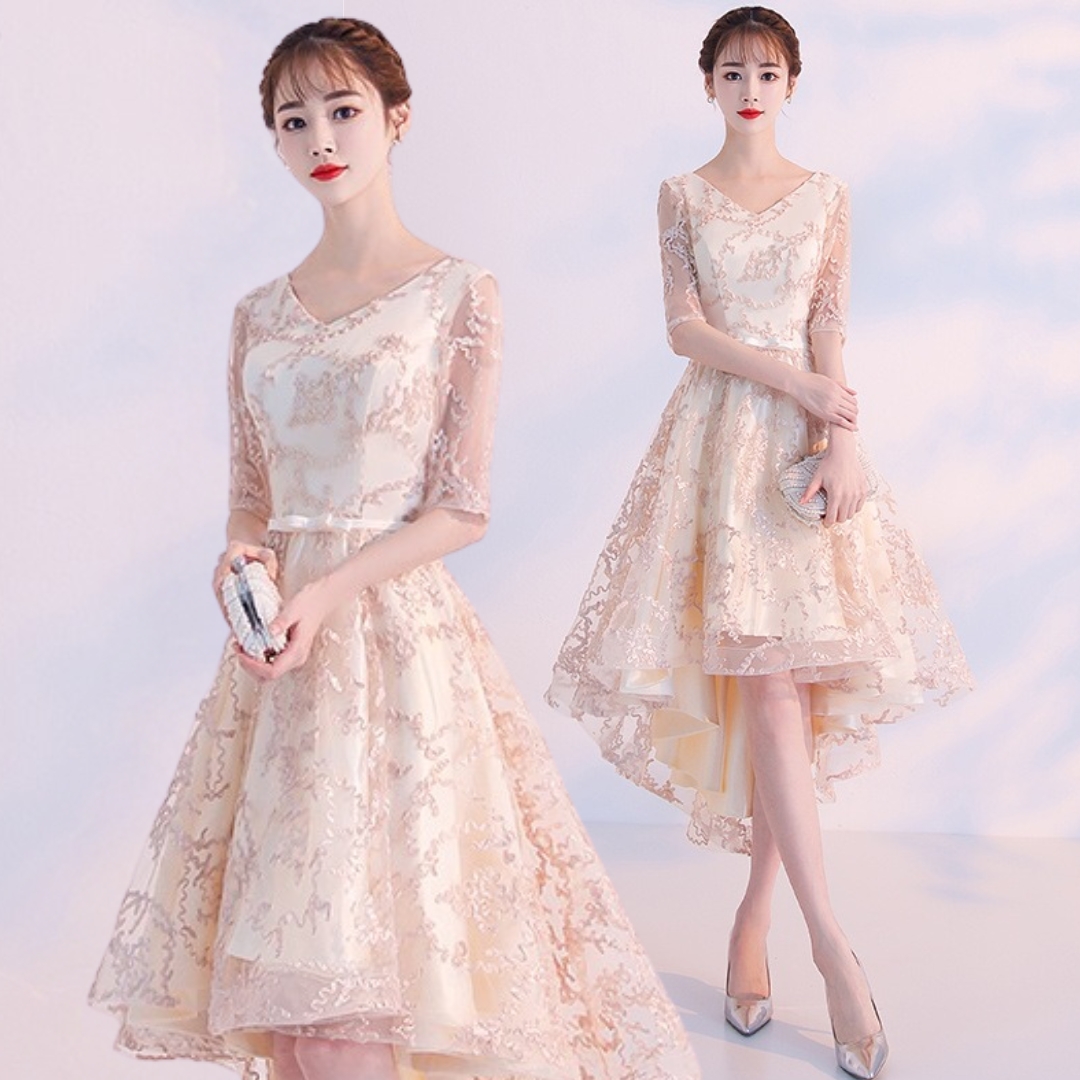 ชุดเดรสออกงานสีครีมเบจ คอวีปักลายนูน กระโปรงทรงบานหน้าสั้นหลังยาว แนวเรียบหรู สวย ดูดี ใส่เป็นชุดราตรี ชุดออกงาน ชุดไปงานแต่งงาน กลางวัน กลางคืน