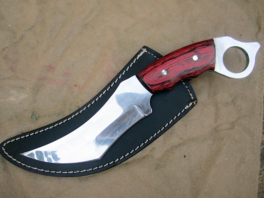 มีดKARAMBIT D2 USA. 175 COLORED WOOD HANDLE