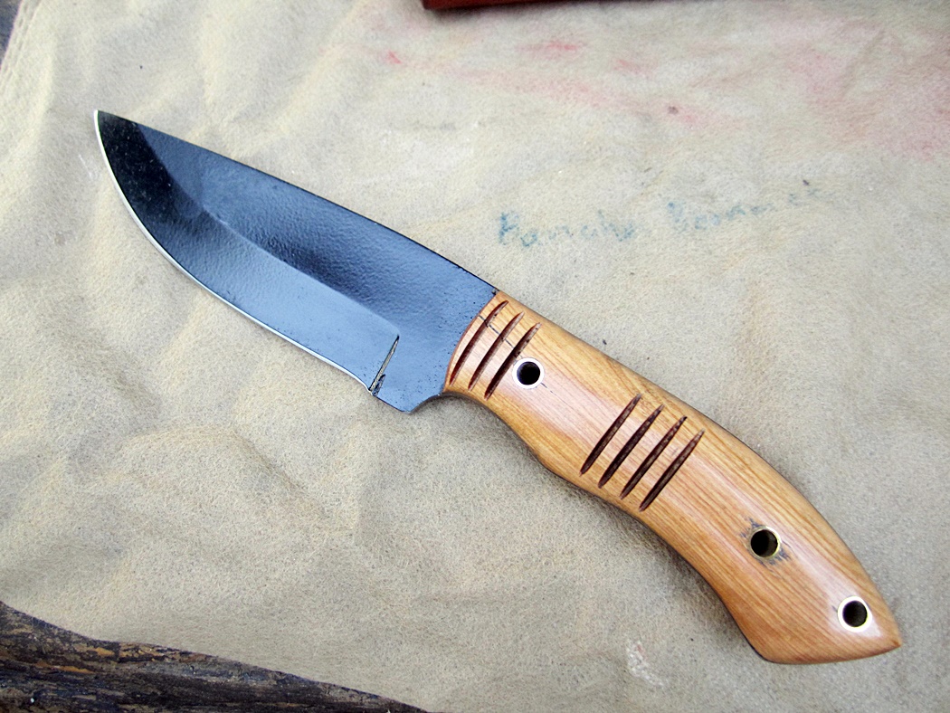 มีด ALONZO KNIVES USA CUSTOM HANDMADE SKINNER POWDER COATED 1095 STEEL KNIFE 717