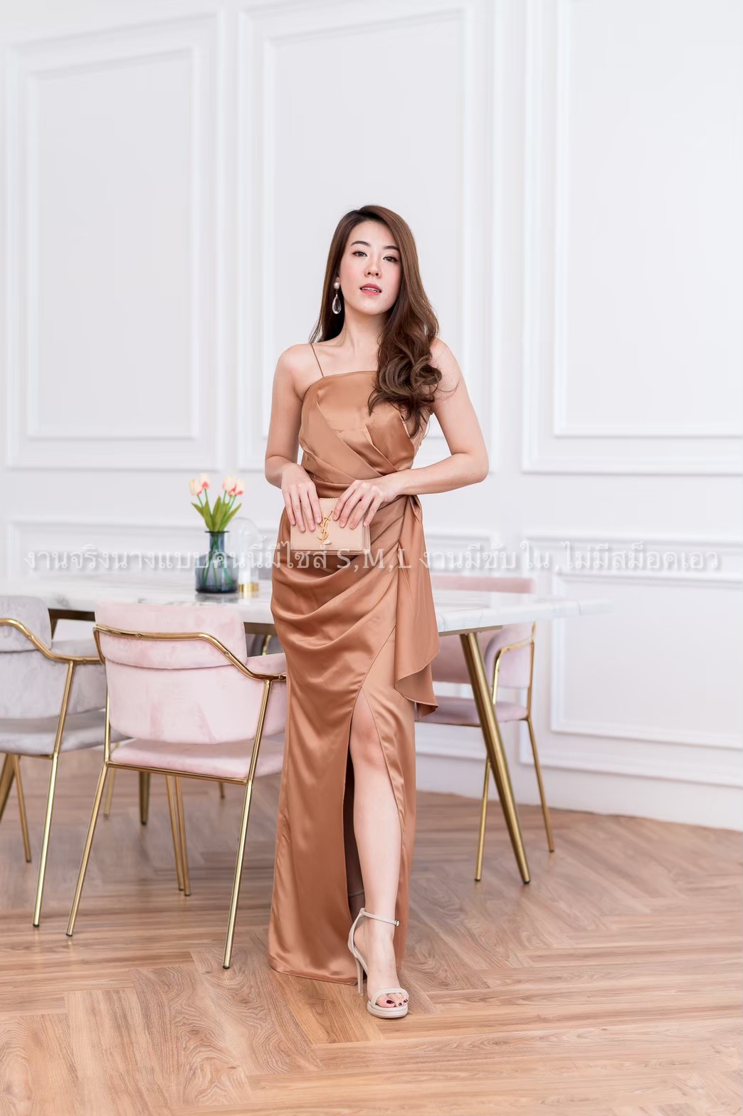 ชุดราตรี ชุดออกงาน ชุดไปงานแต่งงานสีทอง เดรสยาวออกงานสายเดี่ยวเอวระบาย