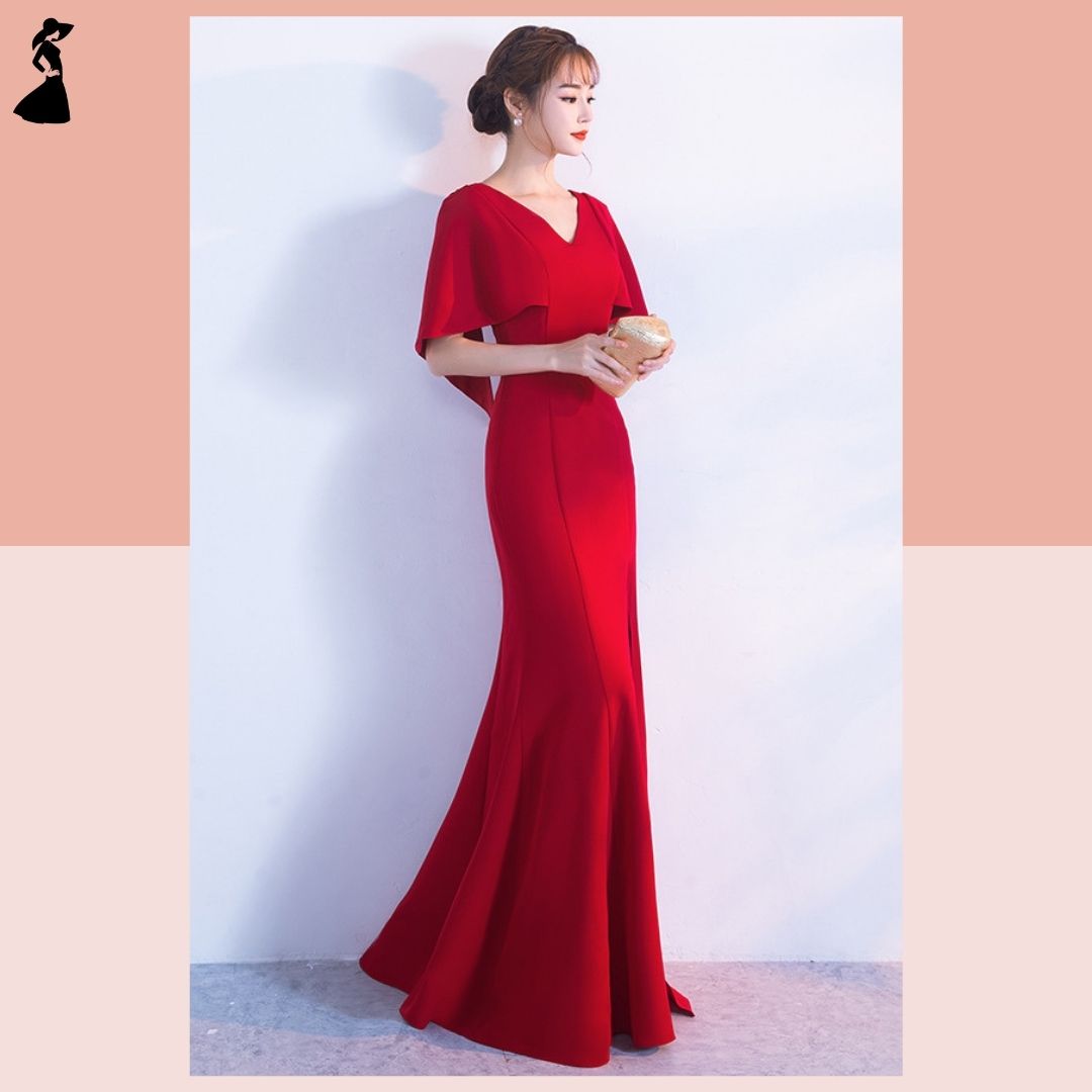 ชุดราตรี ชุดออกงาน ชุดไปงานแต่งงานสีแดง แขนทรงปีกค้างคาว กระโปรงยาวผ่าหน้า แนวเรียบหรู สวยหรูดูแพง