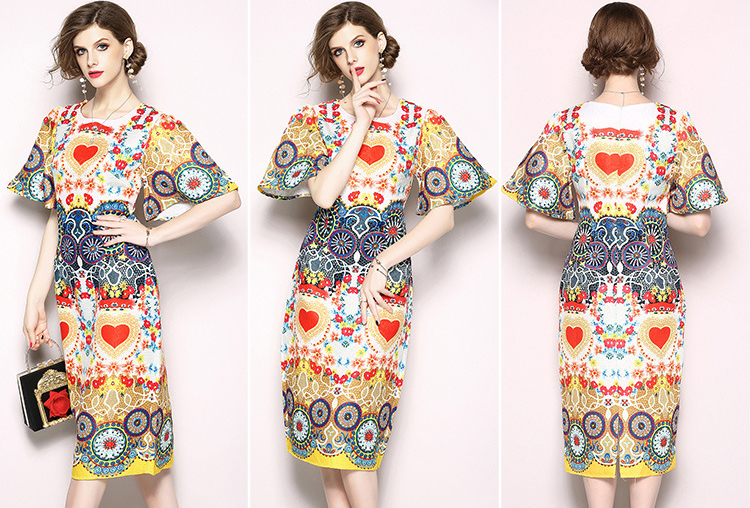 ชุดเดรสสั้นพิมพ์ลายสวยเก๋สไตล์โบฮีเมียน ทรงเข้ารูป แขนกว้าง