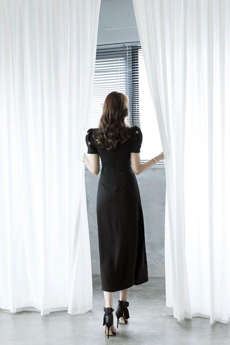 พร้อมส่ง !! ชุดเดรสสีดำ ปักลูกปัดลายดอกไม้ แขนสั้น กระโปรงยาว แนวเรียบหรู ดูดี สวยสุภาพ ดูเรียบร้อย