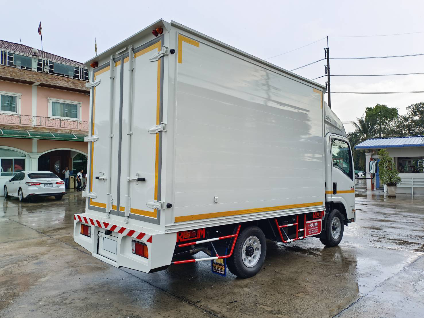 ISUZU NLR Euro 5 Max (ช่วงยาว 3 เมตร) หัวแชสซี (Chassis)