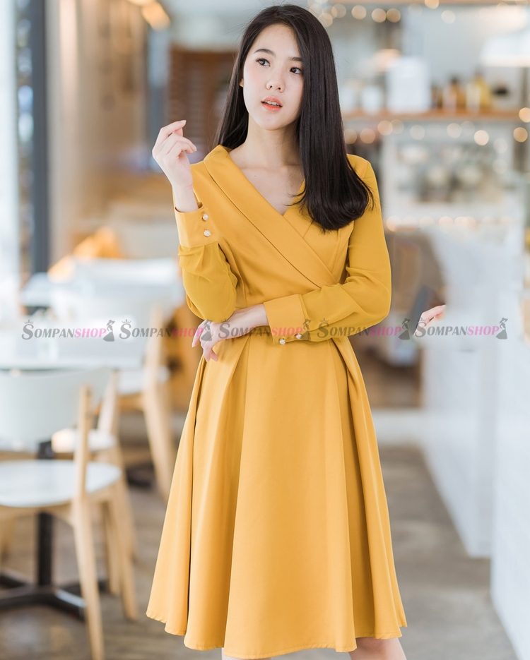 ชุดเดรสสั้นสีเหลือง คอวีป้าย แขนยาว แนวเรียบร้อย สวยหวาน ดูดี ใส่ทำงานได้ ( สินค้าพร้อมส่ง )