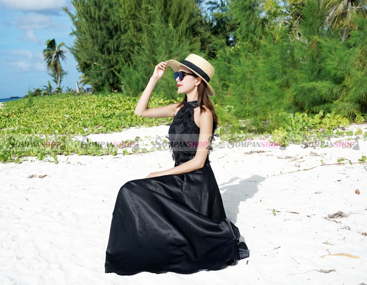 SALE : ชุดเดรสยาวสีดำ แขนกุด แต่งขนฟรุ้งฟริ้งน่ารัก กระโปรงยาวทรงบาน แนวสวยหวาน น่ารักๆ