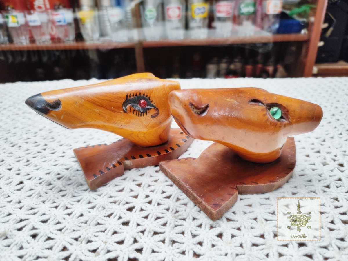 หัวกวางไม้สัก 1 คู่