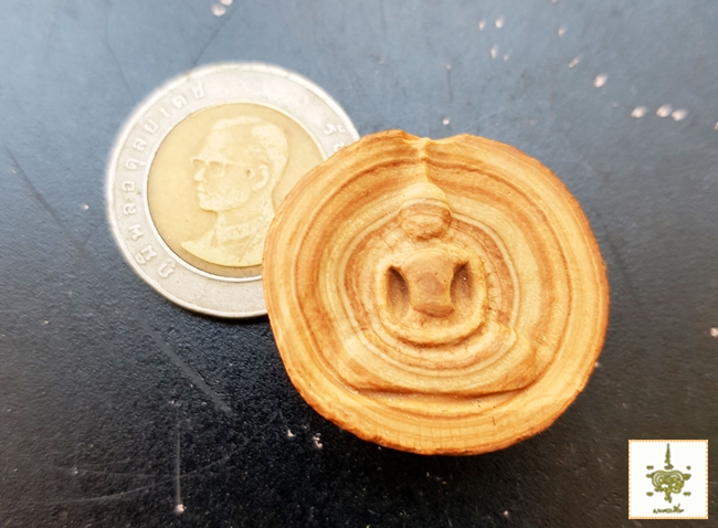 พระแกะสลัก หินพระธาตุเขาสามร้อยยอด ชุดใหญ่ 4 องค์