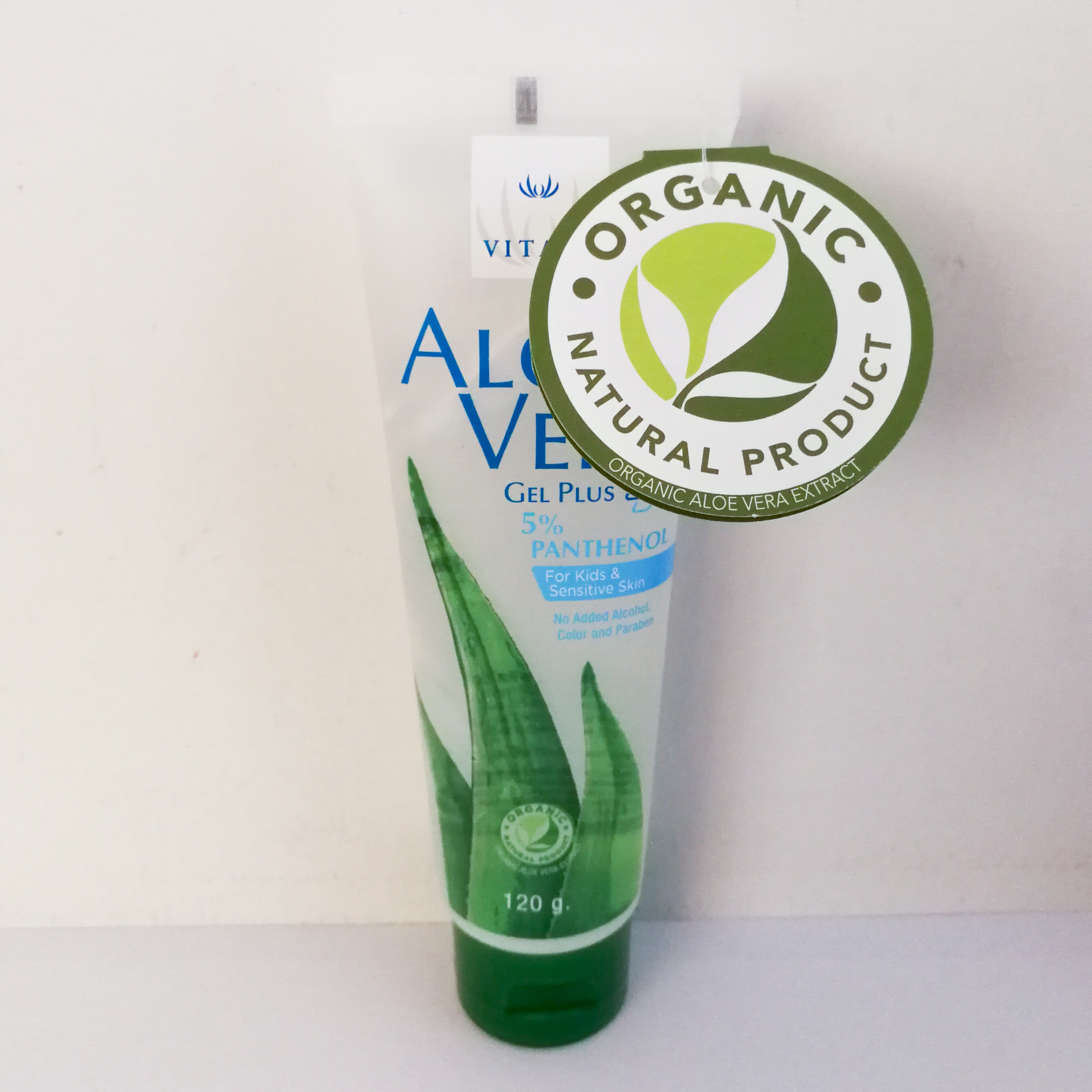 Vitara Aloe Vera Gel Plus 5% Panthenol ปริมาณ120 กรัม เจลบำรุงผิวให้แข็งแรง ฟื้นฟูสภาพผิวจากแสงแดดและมลภาวะ เหมาะสำหรับผิวแพ้ง่าย