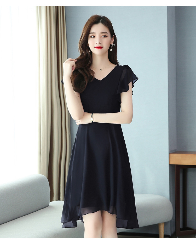 ชุดเดรสสีดำ แขนระบาย ผ้าชีฟอง กระโปรงทรงบานคลุมเข่า สวย สุภาพ เรียบร้อย