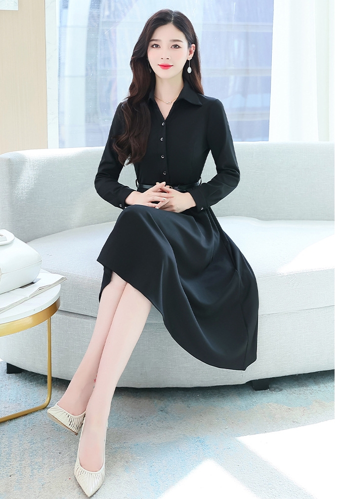 ชุดเดรสสีดำเรียบร้อย สวยดูดี ดูสุภาพ เดรสคอเชิ้ต แขนยาว กระโปรงคลุมเข่า แถมเข็มขัด