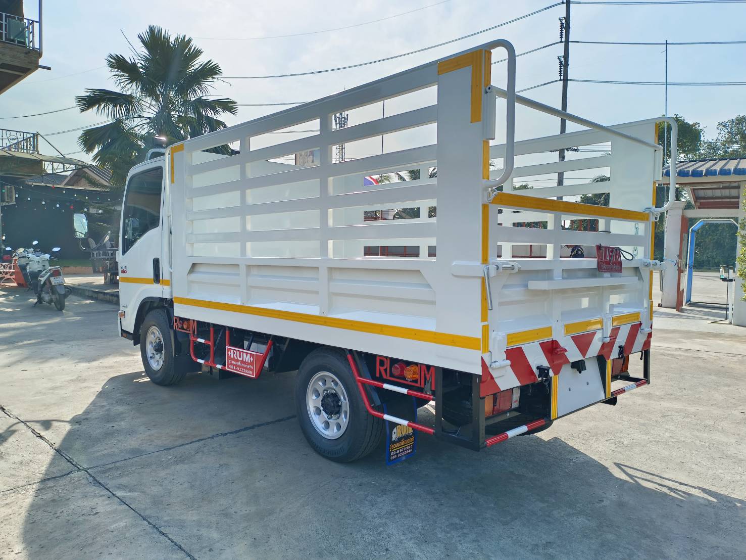 ISUZU NLR Euro 5 Max (ช่วงยาว 3 เมตร) หัวแชสซี (Chassis)