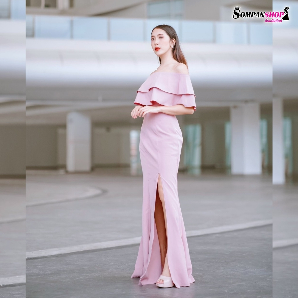 ชุดราตรี ชุดออกงาน ชุดไปงานแต่งงานสีชมพู เดรสยาวทรงเปิดไหล่แต่งระบาย แนวเรียบหรู สวยหรูดูแพง