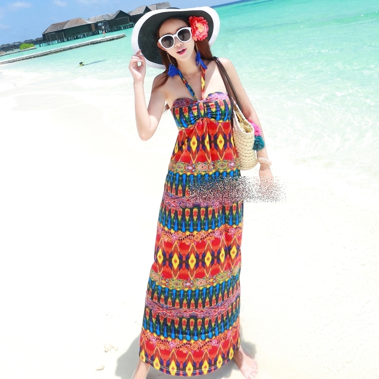ชุดเดรสยาวแนวโบฮีเมียน ผูกคอ ชุดใส่เดินเล่นถ่ายรูปริมชายหาดสวยๆ แฟชั่นชุดไปทะเล ชุดเที่ยวทะเล