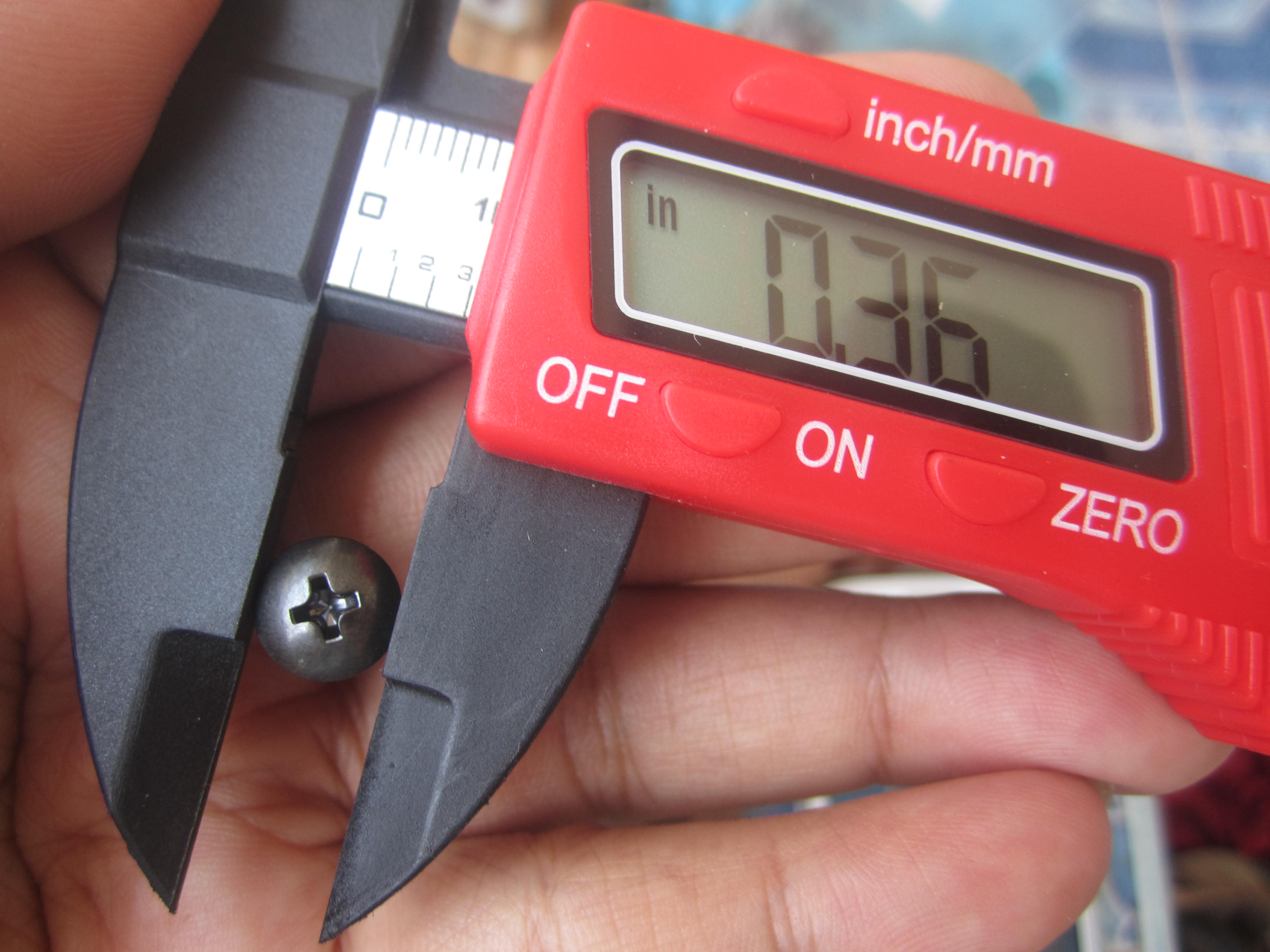 8-32 - PHILLIPS - Truss Head - SS- Black Oxide - (.375 x .375) (10 ตัว)