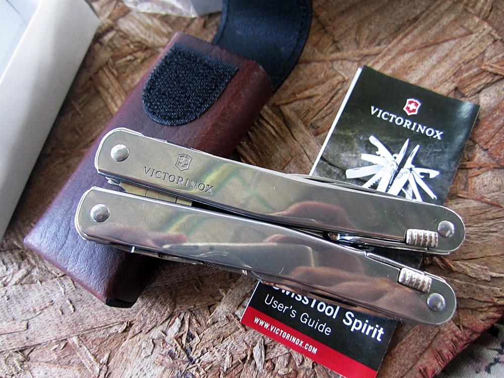 ขายคีม Victorinox ราคา Swiss Army Swisstool Spirit X