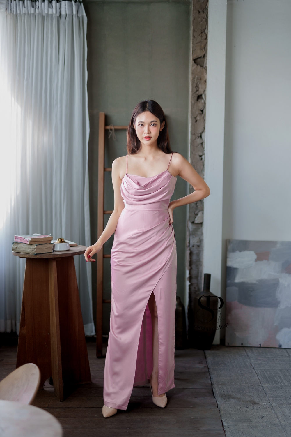 ชุดออกงานสีชมพู สายเดี่ยว คอถ่วง เรียบหรูดูแพงสวยหรูดูดี ใส่ออกงานราตรี งานแต่งงานกลางคืน ชุดงานประกวด งานรับรางวัล