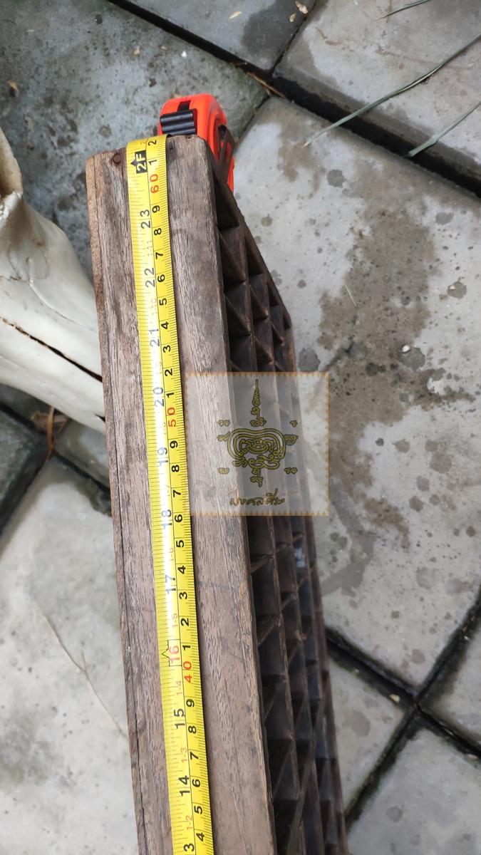 ชั้นแขวนไม้สักโบราณ ปรับช่องได้ 1