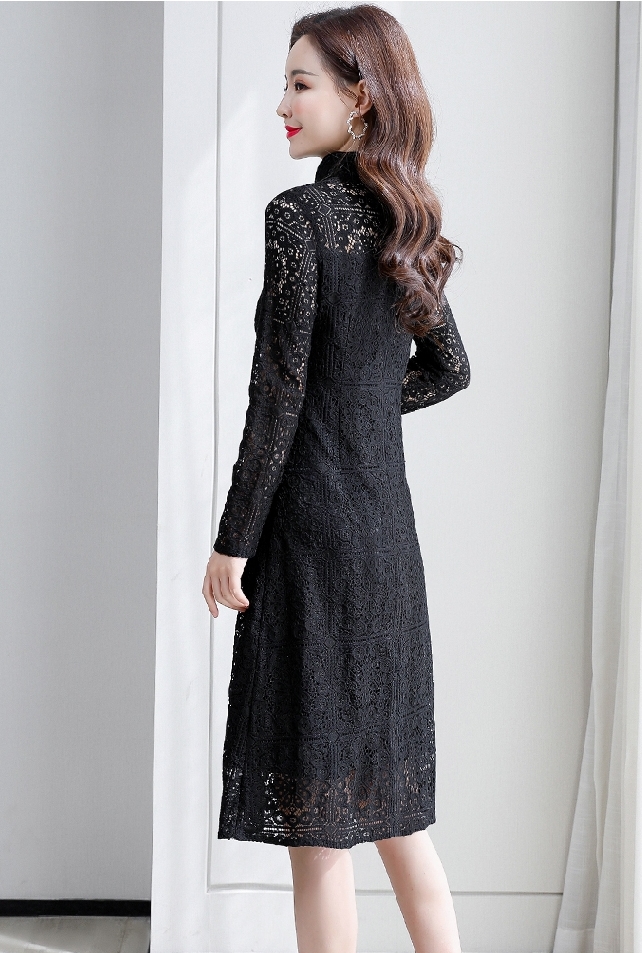 ชุดเดรสลูกไม้สีดำ คอจีน