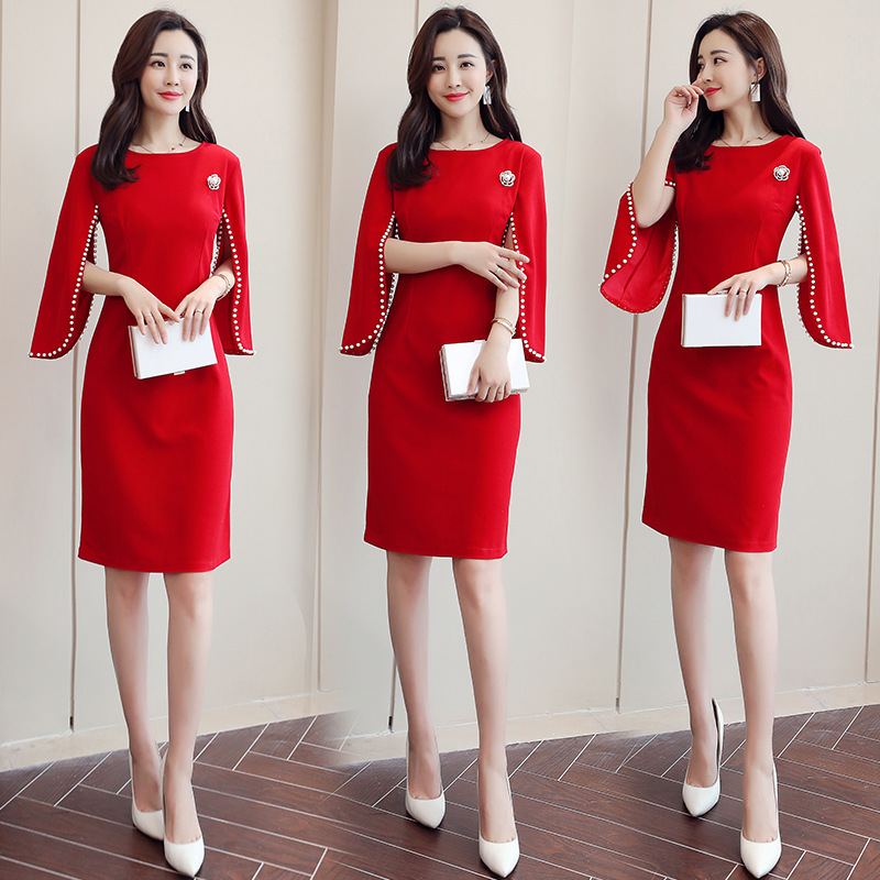 พร้อมส่ง !! ชุดเดรสสั้นสีแดง แขนระบายแต่งมุก แนวเรียบหรู สวยสง่า ใส่ดูดีมากๆ