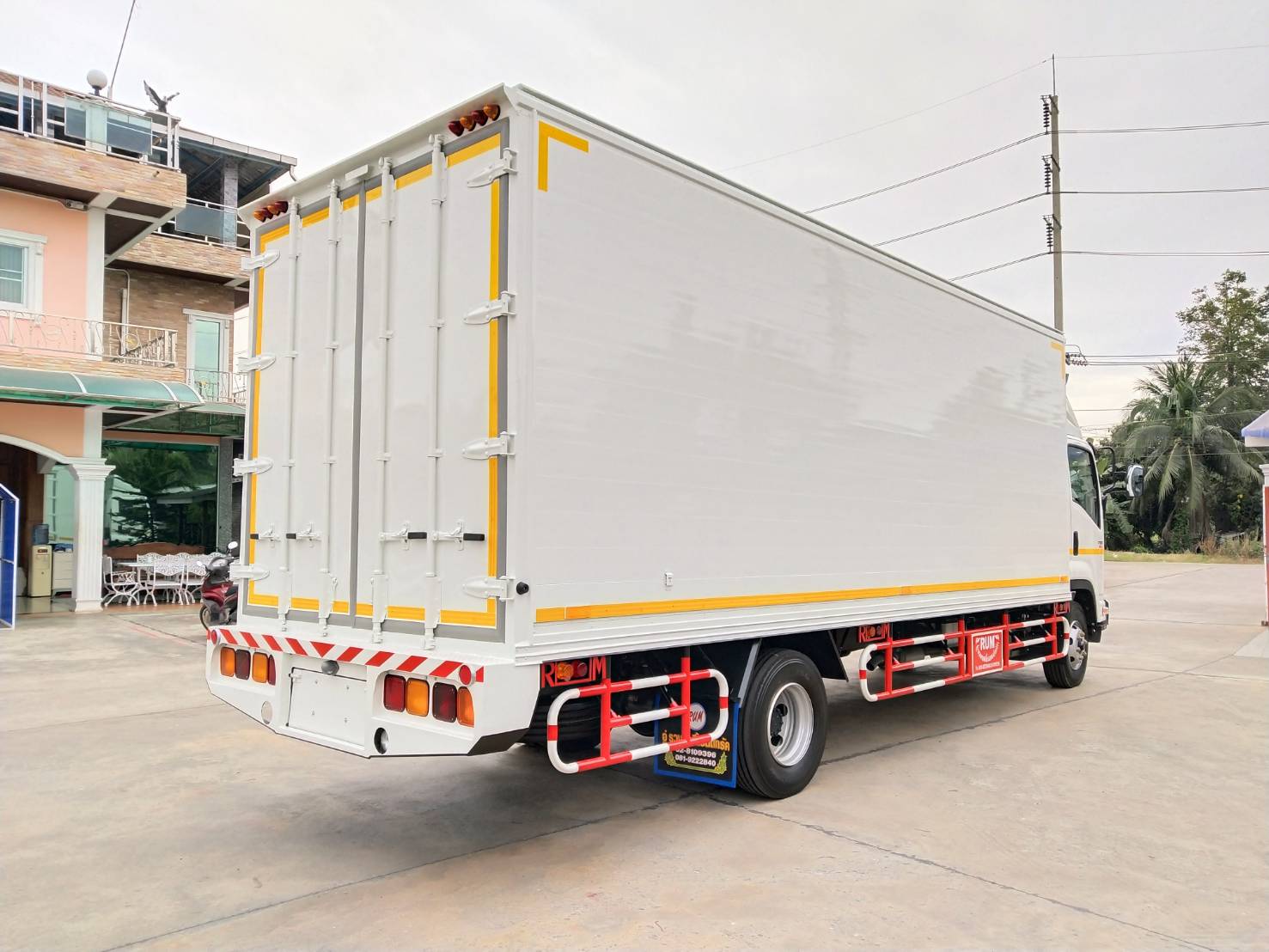 ISUZU FRR-S Euro 5 Max (ช่วงยาว 6.5 เมตร) หัวแชสซี (Chassis)