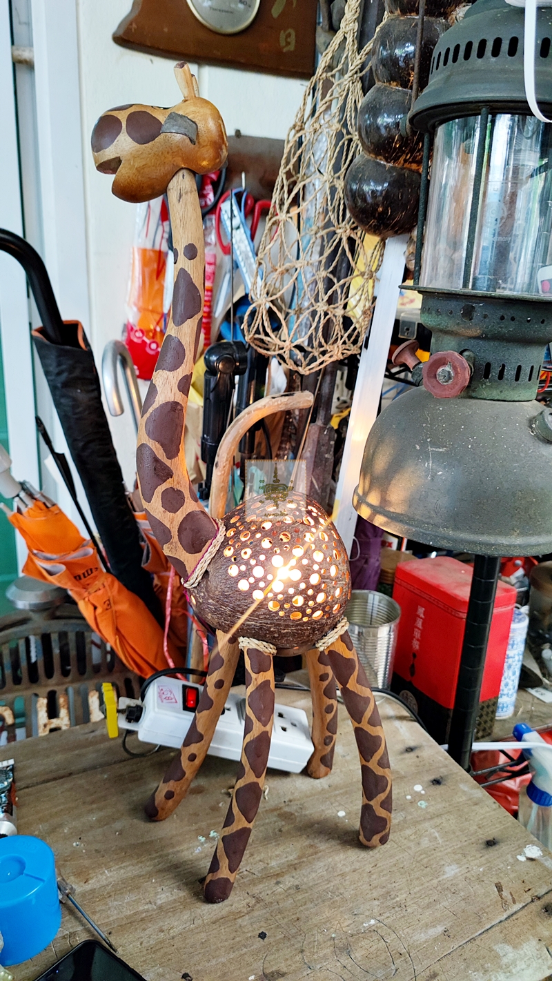 โคมไฟยีราฟ