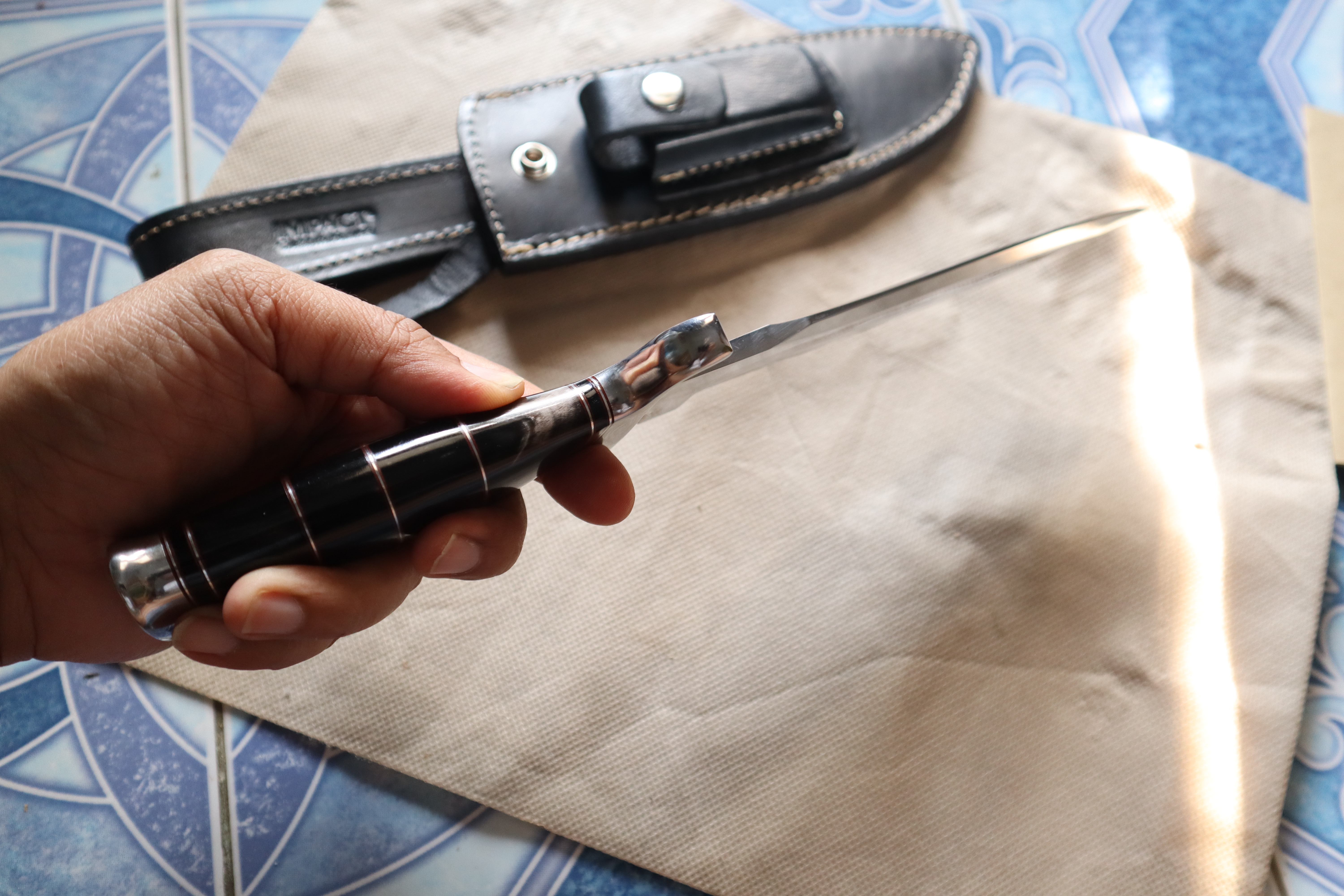 IMPACT CUTLERY RARE CUSTOM D2 MIRROR POLISHED BOWIE KNIFE BULL HORN HANDLE