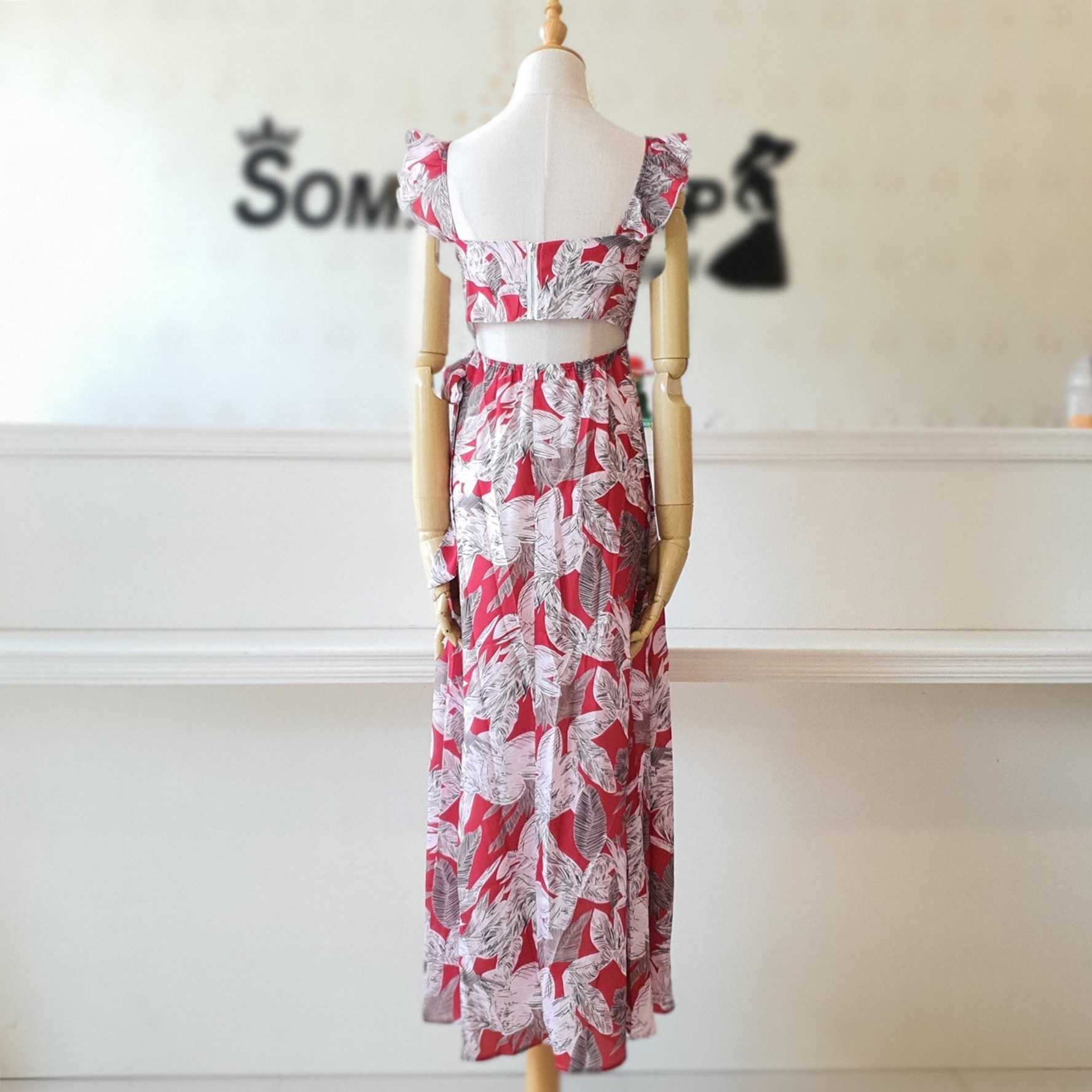 ชุดไปทะเล เดรสเที่ยวทะเล เดรสยาวสีแดงพิมพ์ลายสวยๆ เก๋ๆ