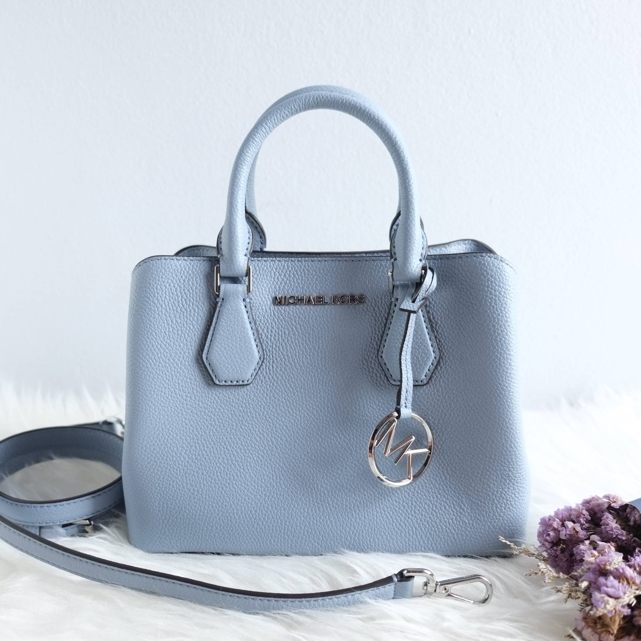 Michael kors camille smallsatchel สีฟ้า