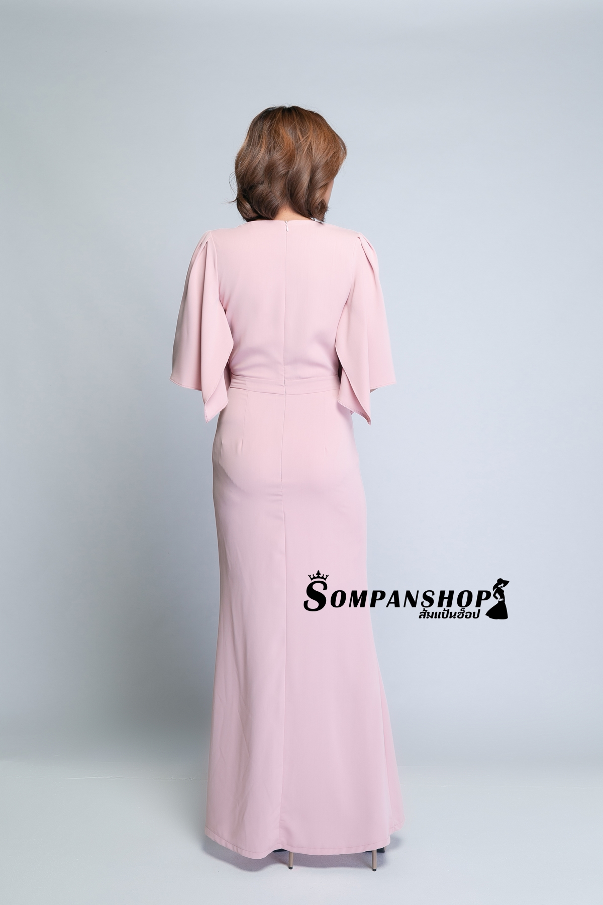 ชุดออกงานราตรียาวสีชมพู แขนสั้นระบายปีกค้างคาว กระโปรงยาวผ่าหน้า เรียบหรูดูแพง สวยสง่า ใส่ออกงาน ไปงานราตรี ไปงานแต่งงาน