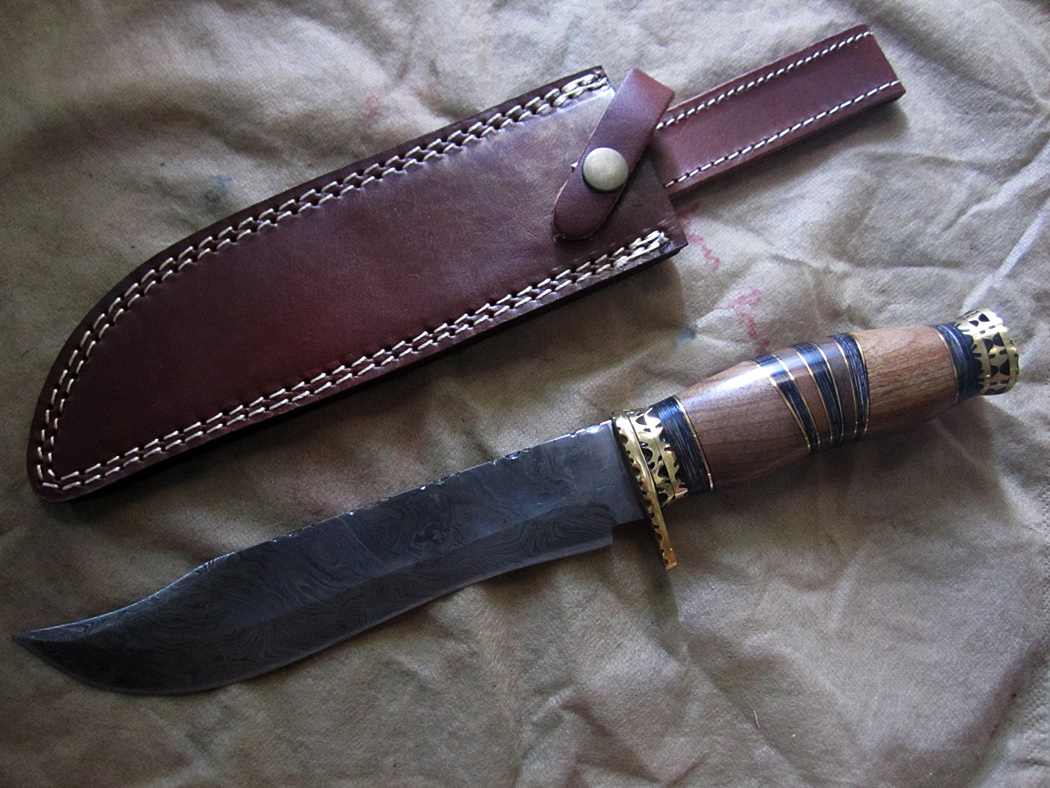 มีดเดินป่าDAMASCUS STEEL Ash damascus steel handmade hunting bowie knife 13" Canada