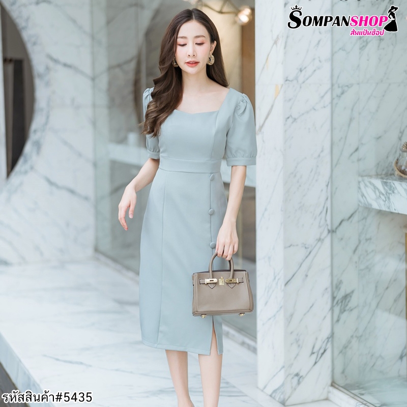 ชุดเดรสสั้นสีเขียวมิ้น แขนสั้น ทรงเอเข้ารูป เรียบๆ สวย ดูดี ใส่ทำงานได้