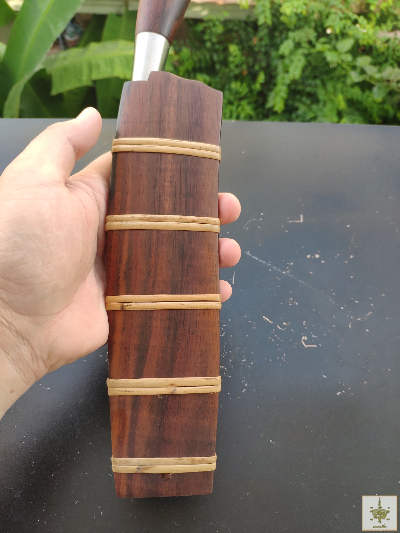 มีดเหน็บ หุบกระทิง