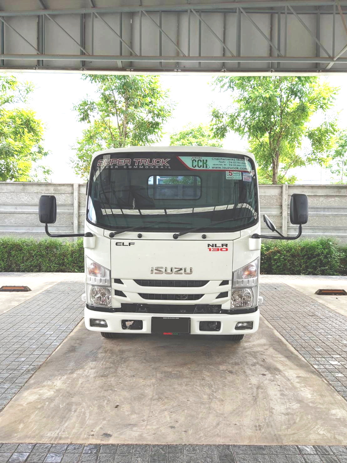 ISUZU NLR Euro 5 Max (ช่วงยาว 3 เมตร) หัวแชสซี (Chassis)
