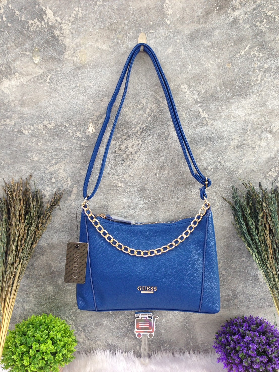 GUESS LAILA SHOULDER BAG